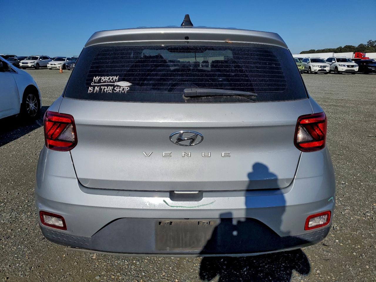 2021 Hyundai Venue Se VIN: KMHRB8A3XMU105857 Lot: 94088705