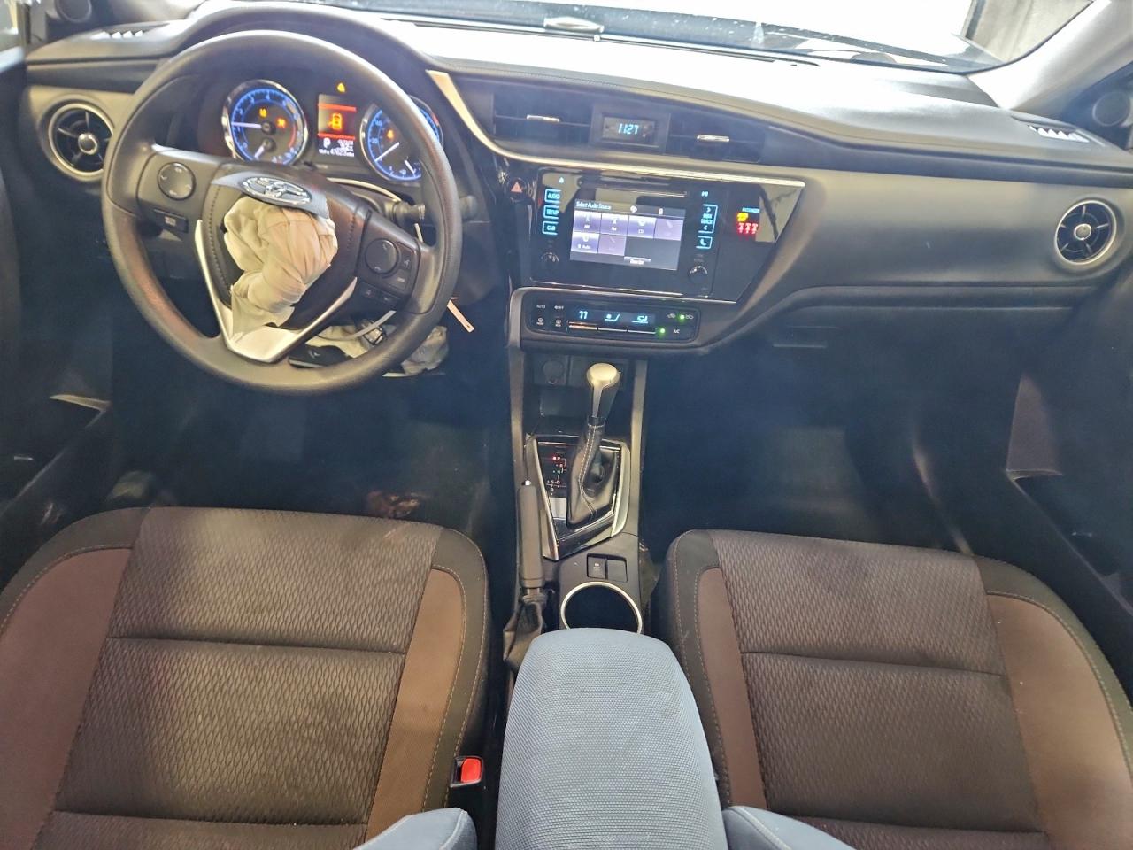 2019 Toyota Corolla L VIN: 2T1BURHE6KC137860 Lot: 94472845