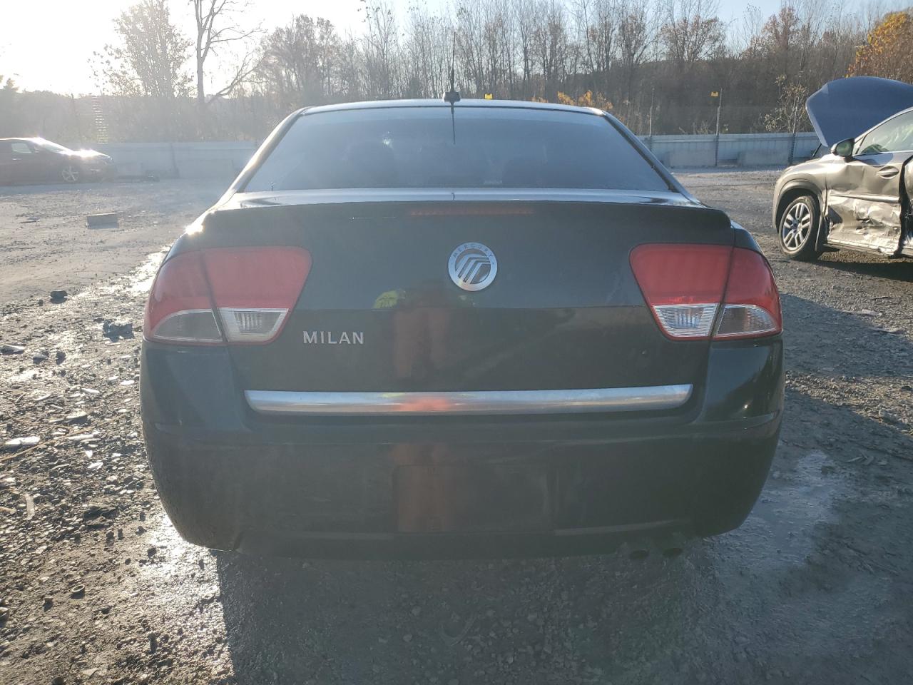 2010 Mercury Milan VIN: 3MEHM0HA6AR649578 Lot: 92316845