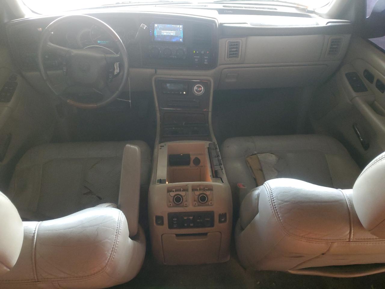 2002 Cadillac Escalade Luxury VIN: 1GYEC63T62R312161 Lot: 92710635