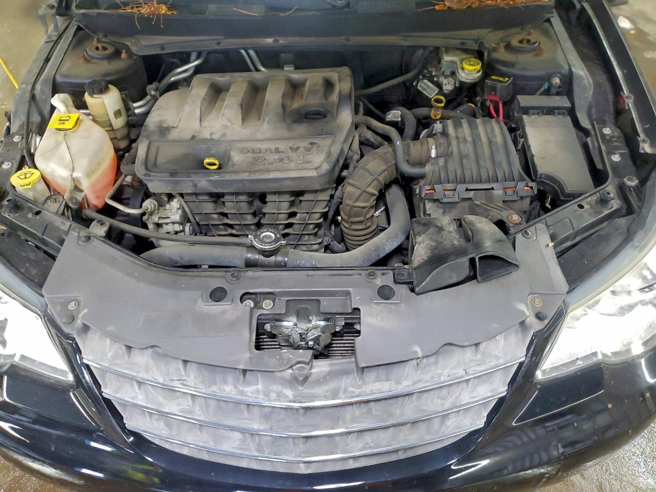 2010 Chrysler Sebring Limited VIN: 1C3CC5FBXAN133626 Lot: 94520235