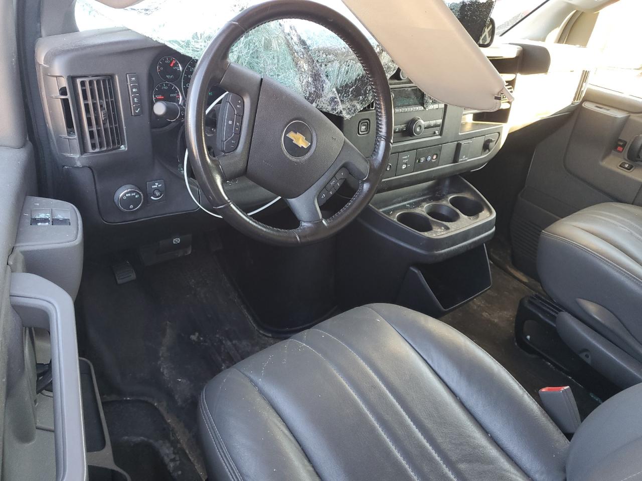 2021 Chevrolet Express G2500 Utility / Service Van VIN: 1GCWGAFP6M1312436 Lot: 93054095