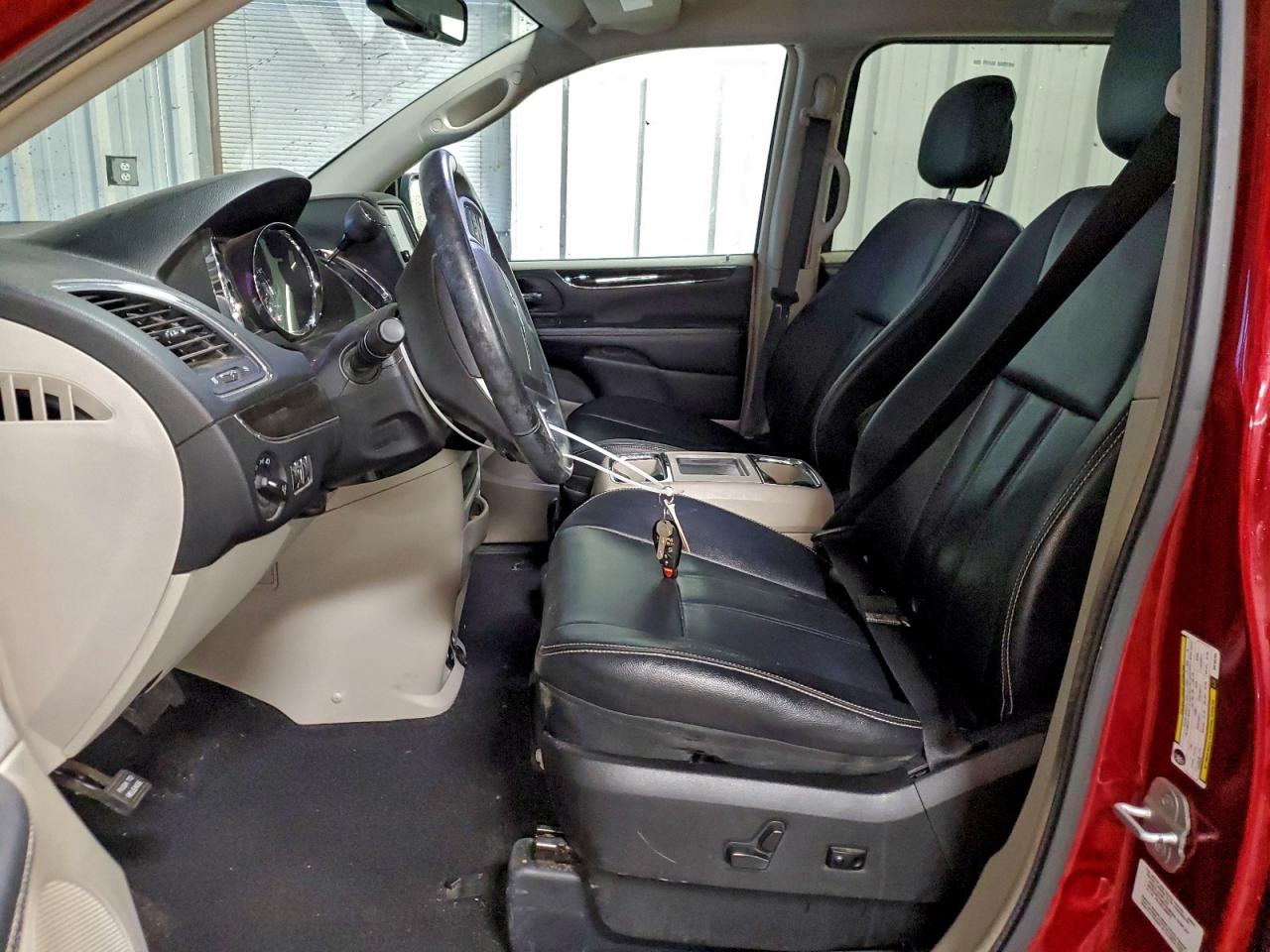 2013 Chrysler Town & Country Touring VIN: 2C4RC1BG8DR793784 Lot: 94121805