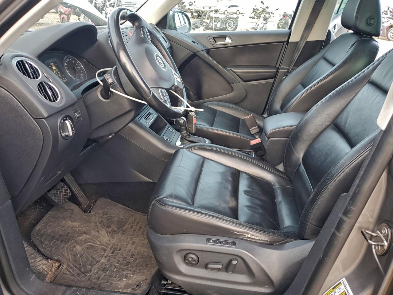 2011 Volkswagen Tiguan S VIN: WVGAV7AX5BW542474 Lot: 94315935