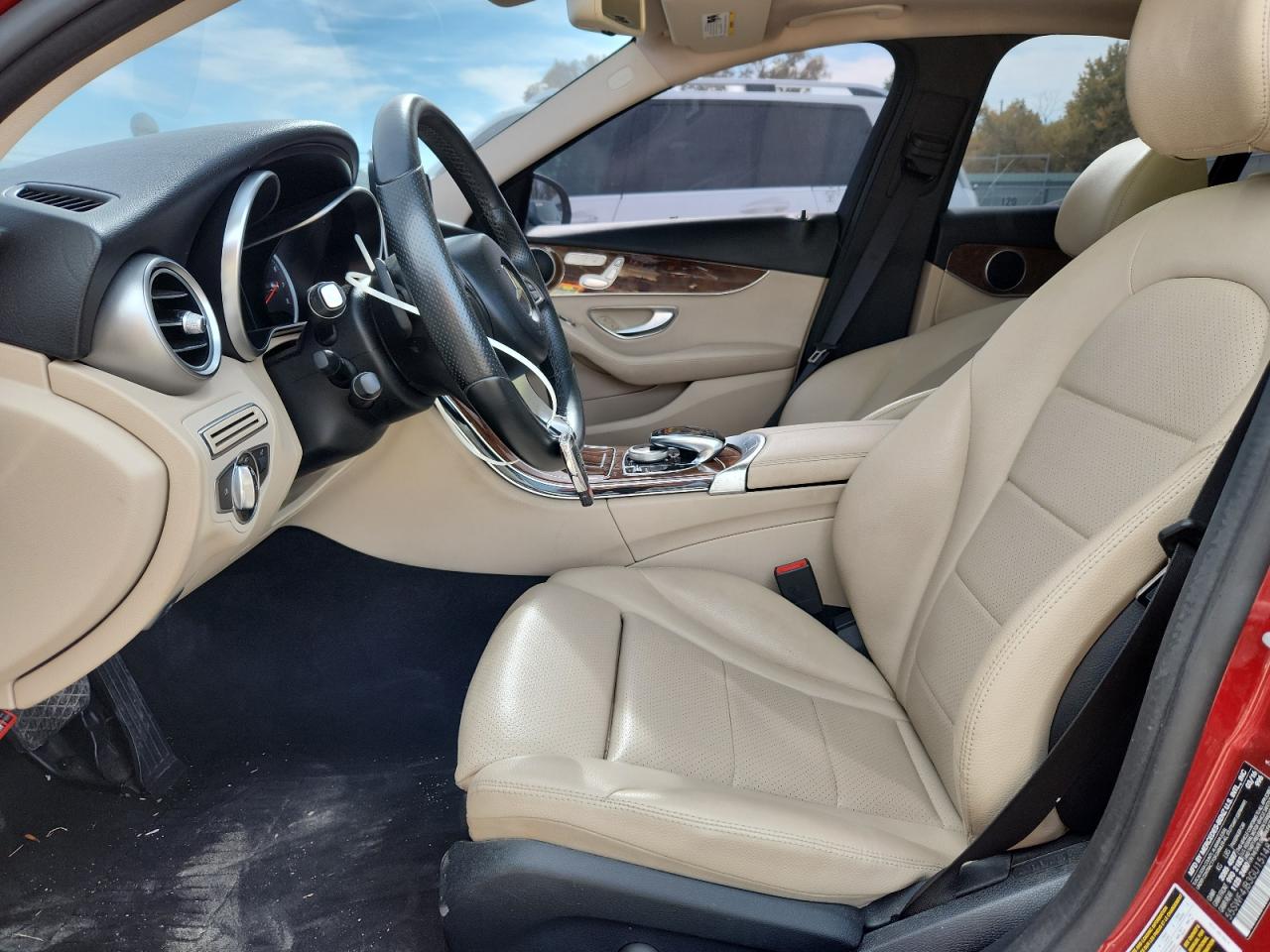 2016 Mercedes-Benz C 300 VIN: 55SWF4JB3GU151487 Lot: 90839405