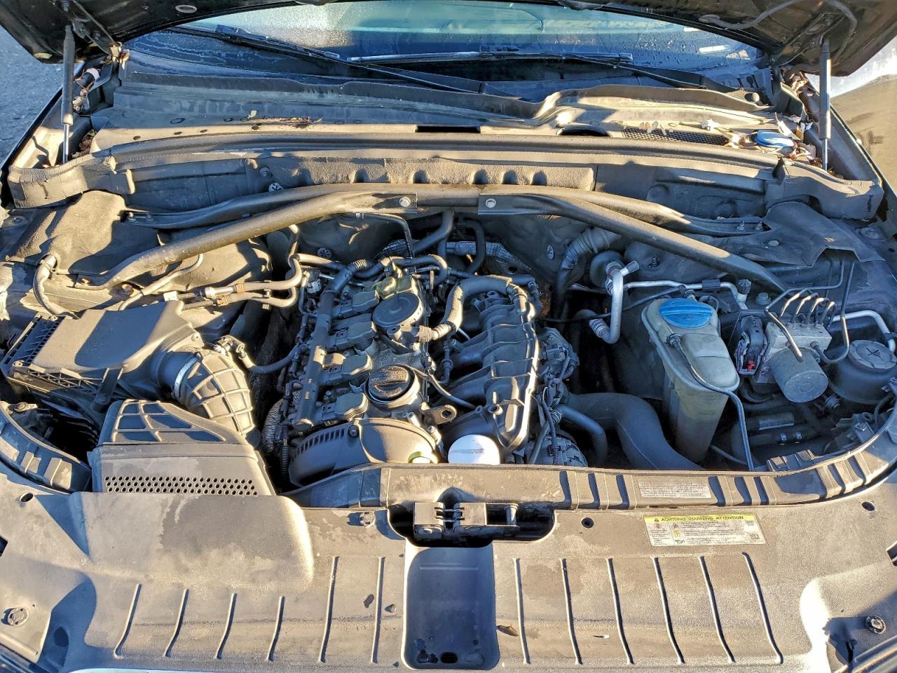 2012 Audi Q5 Premium VIN: WA1CFAFP4CA063858 Lot: 93702055