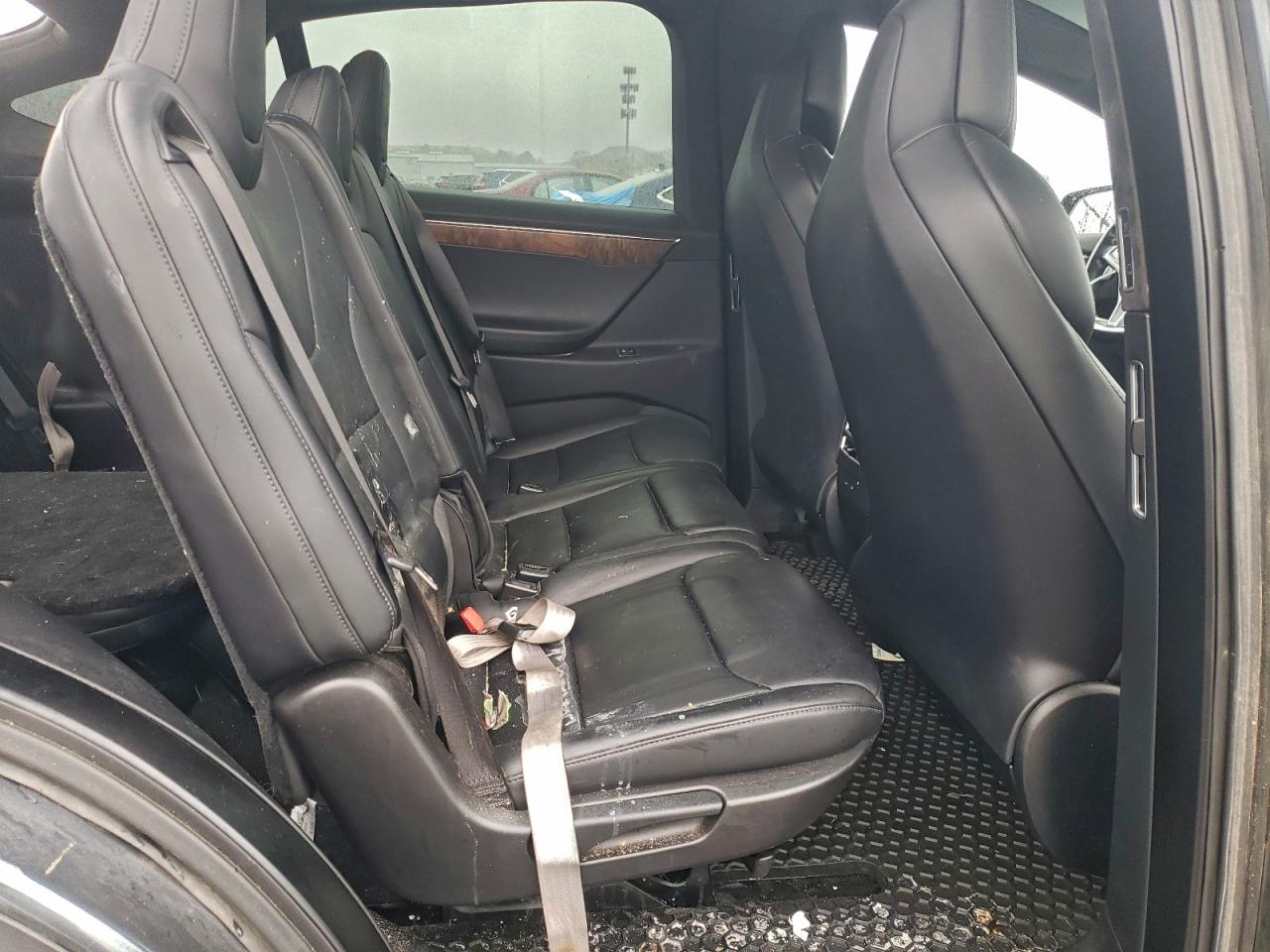 2017 Tesla Model X VIN: 5YJXCAE22HF077150 Lot: 94547055