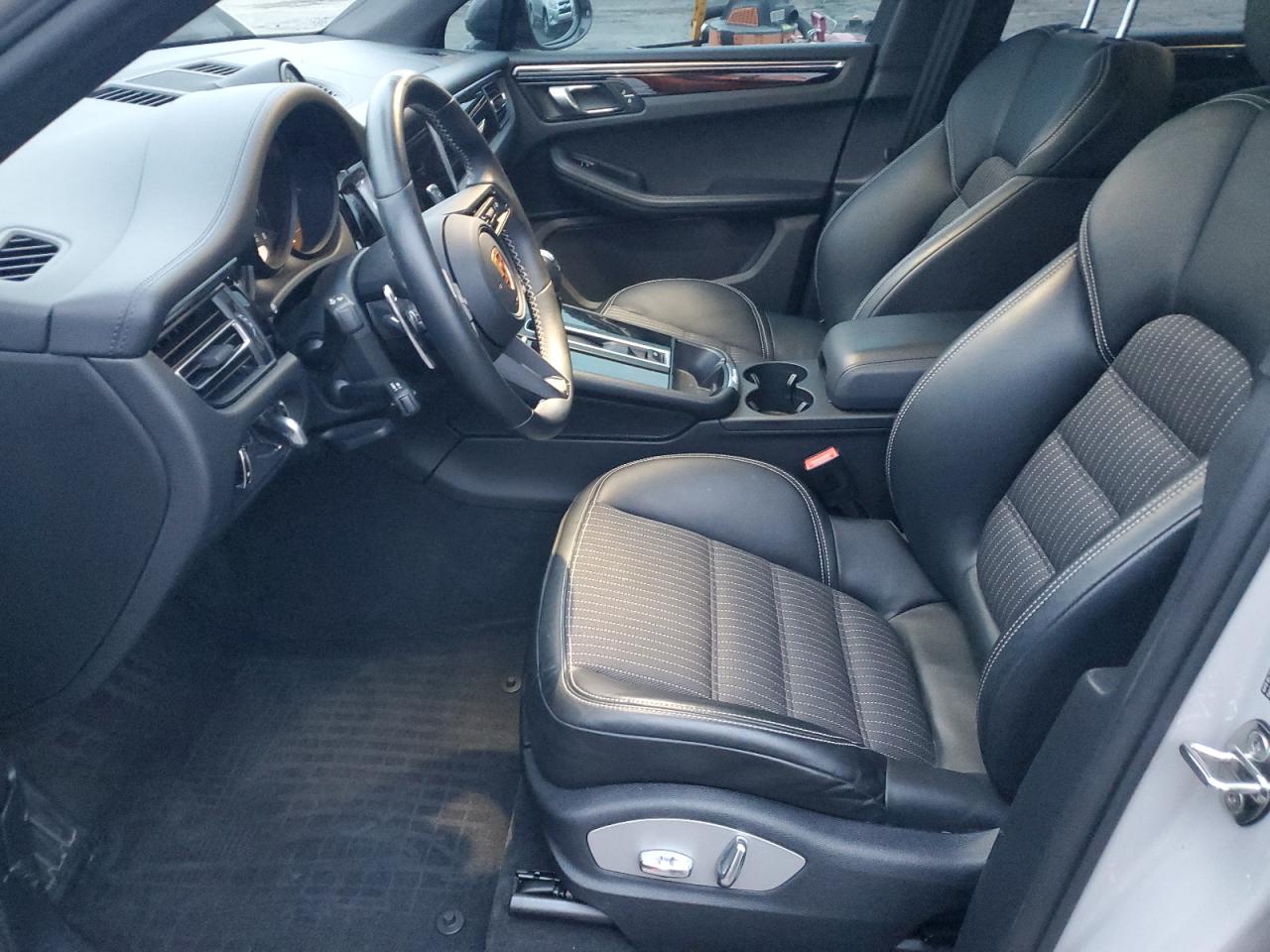 2023 Porsche Macan Base VIN: WP1AA2A54PLB04151 Lot: 92410475