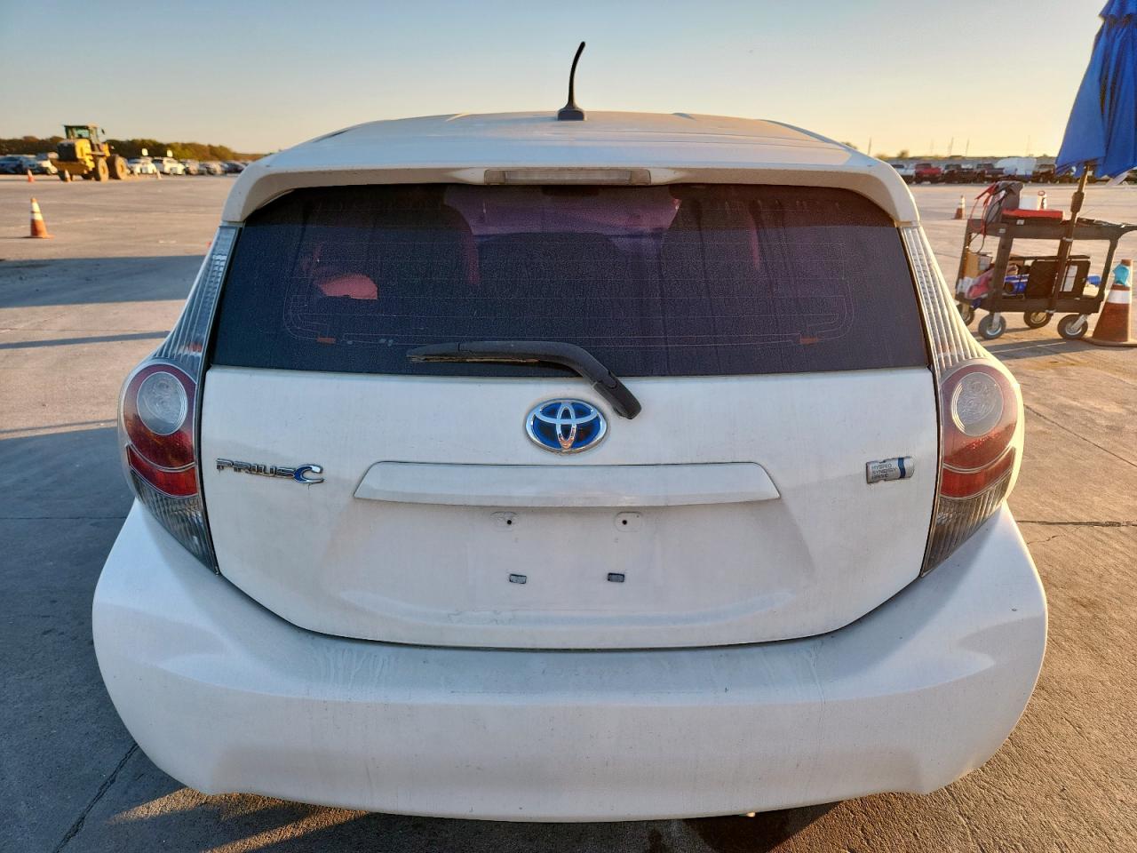 2013 Toyota Prius C VIN: JTDKDTB38D1057374 Lot: 93111585