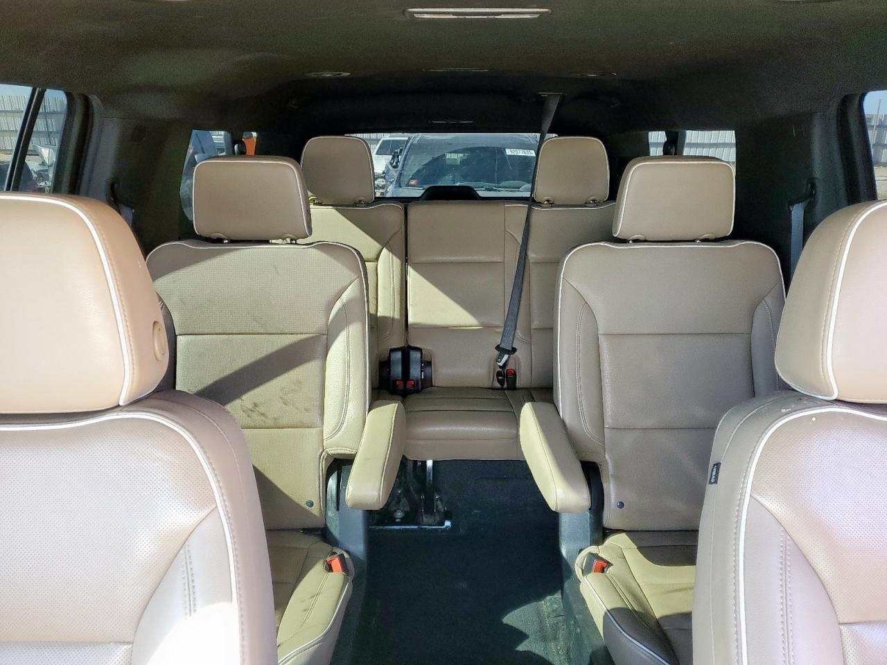 2022 Chevrolet Suburban K1500 Premier VIN: 1GNSKFKL9NR330209 Lot: 91826505