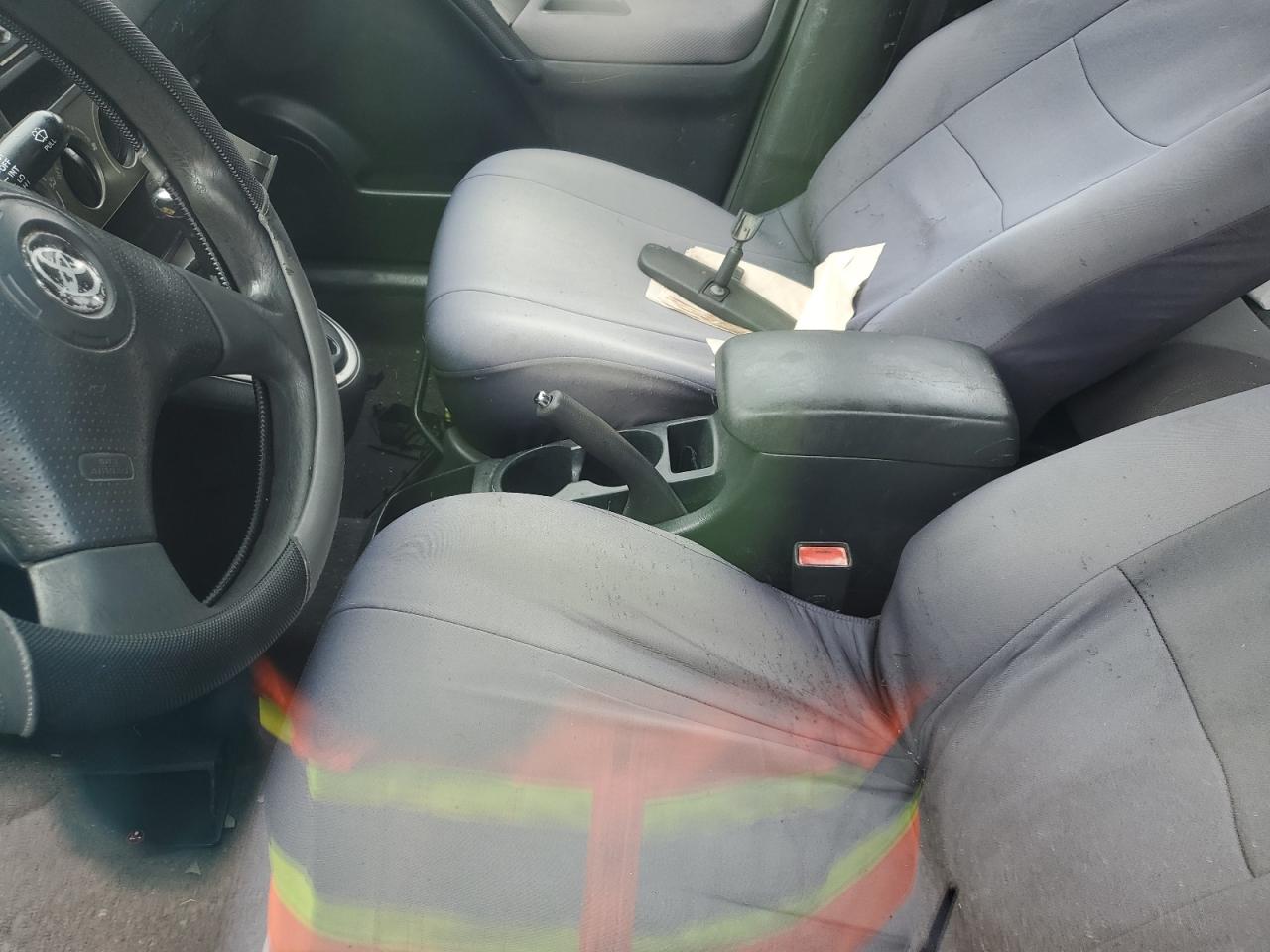 2003 Toyota Corolla Matrix Xr VIN: 2T1KR32E33C132639 Lot: 93769275