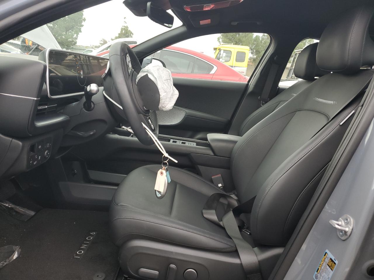 2025 Hyundai Ioniq 6 Sel VIN: KMHM34AA5SA103768 Lot: 93973275
