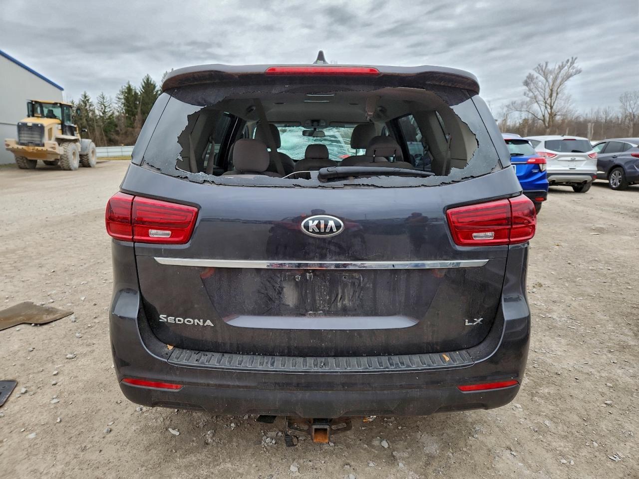 2019 Kia Sedona Lx VIN: KNDMB5C11K6559375 Lot: 94250465