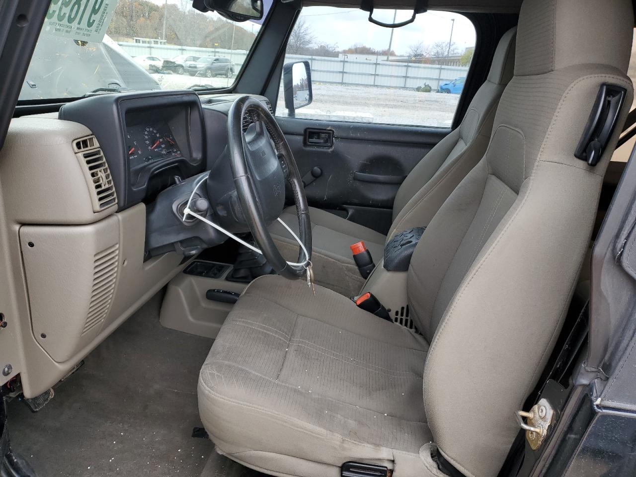 2004 Jeep Wrangler / Tj Sahara VIN: 1J4FA59S64P747361 Lot: 91899585