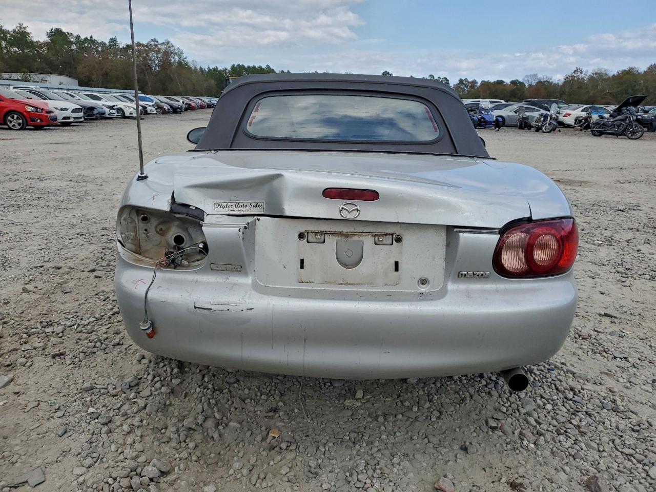 2004 Mazda Mx-5 Miata Base VIN: JM1NB353040403017 Lot: 94375015
