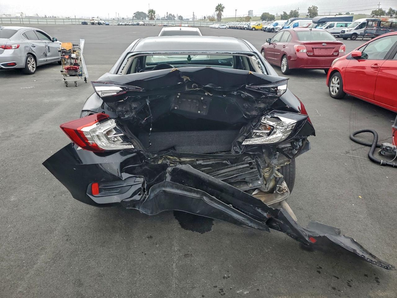 2018 Honda Civic Lx VIN: 2HGFC2F5XJH527882 Lot: 93960155