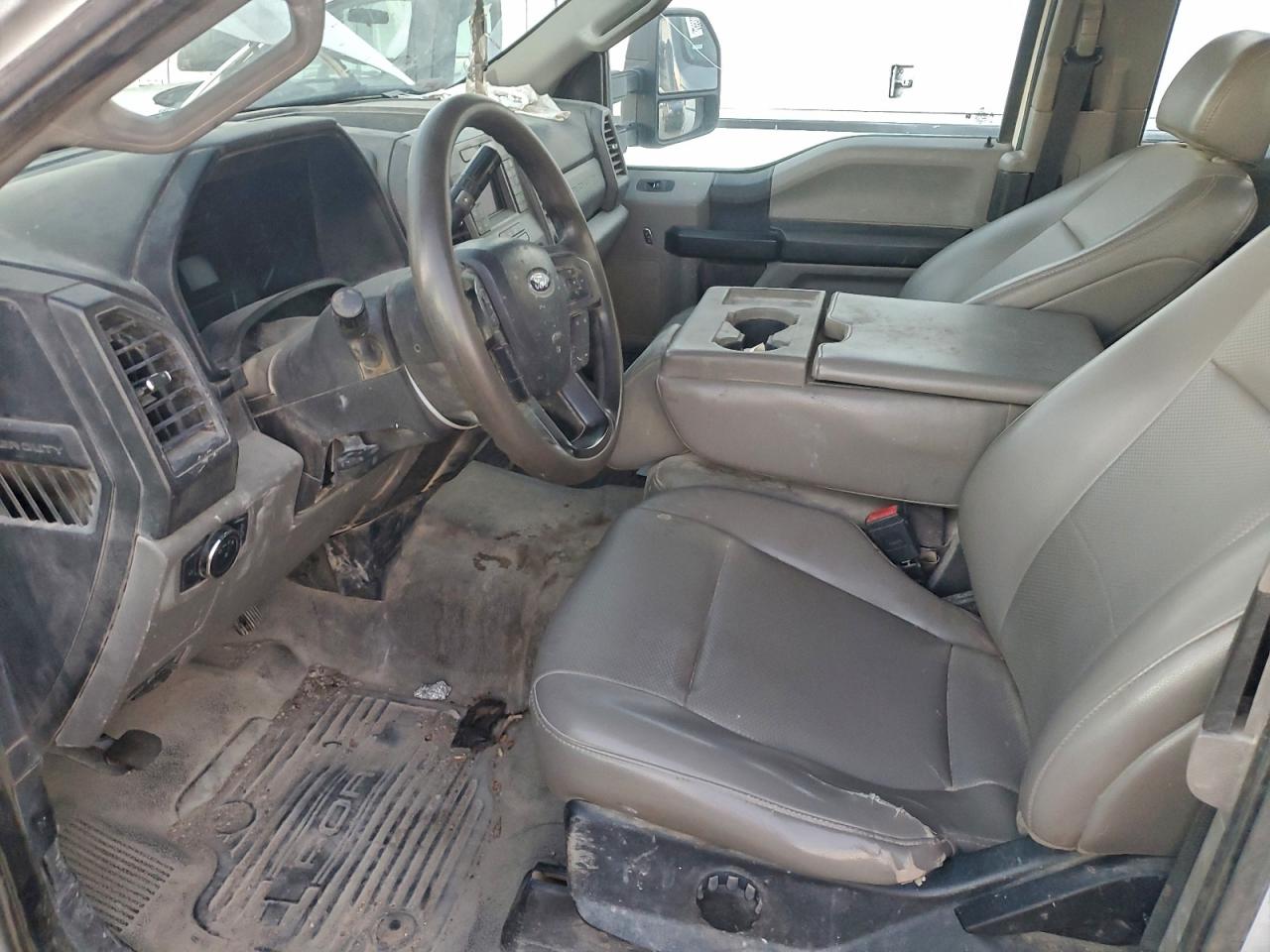 2020 Ford F350 Super Duty Utility / Service Truck VIN: 1FD8X3H67LEE90285 Lot: 90996015