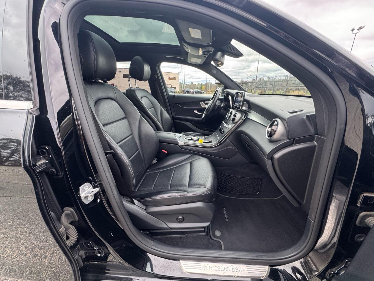 2017 Mercedes-Benz Glc 300 4Matic VIN: WDC0G4KB4HV011805 Lot: 91985965