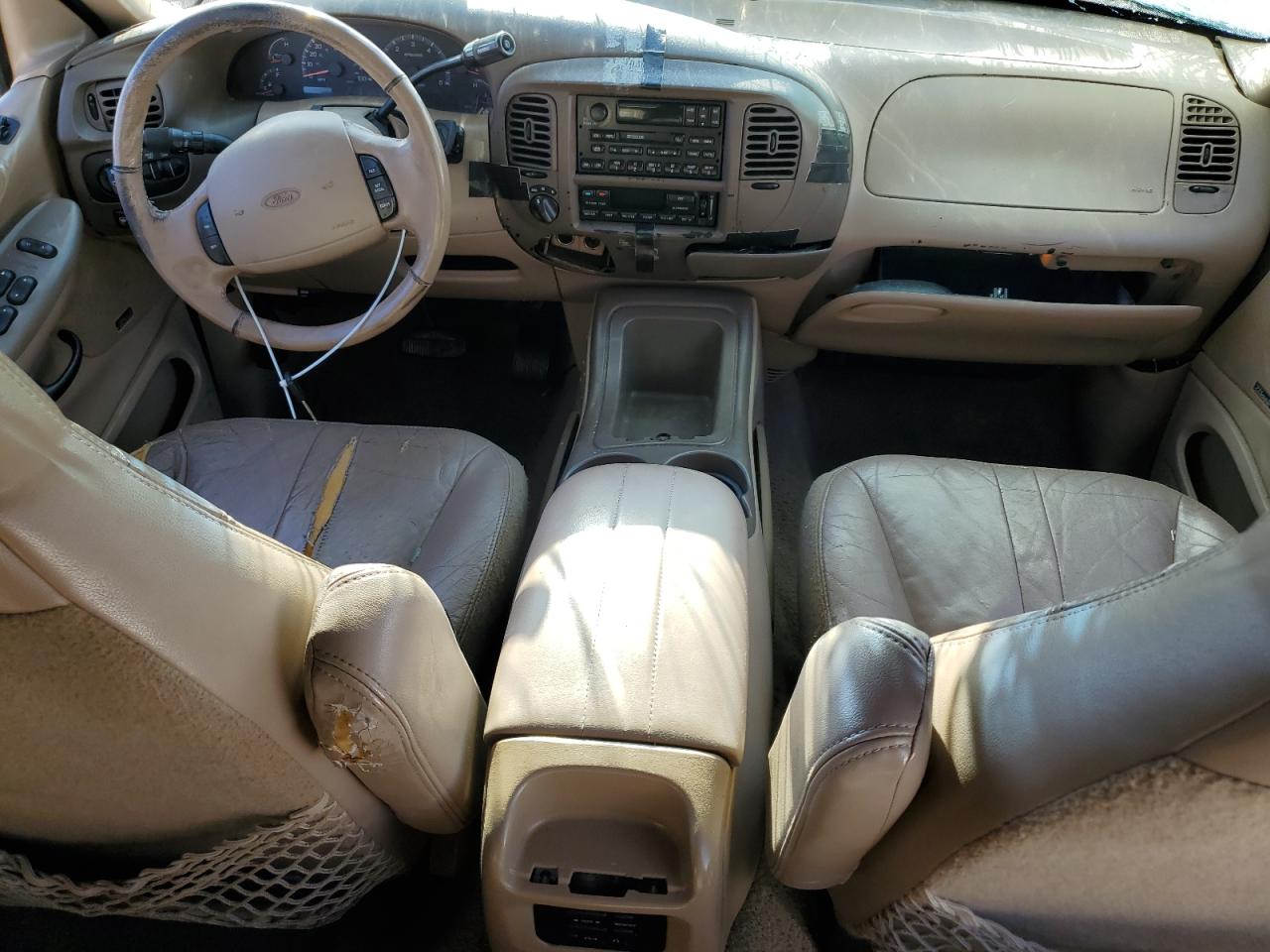 1999 Ford Expedition VIN: 1FMPU18L0XLA03055 Lot: 92534865