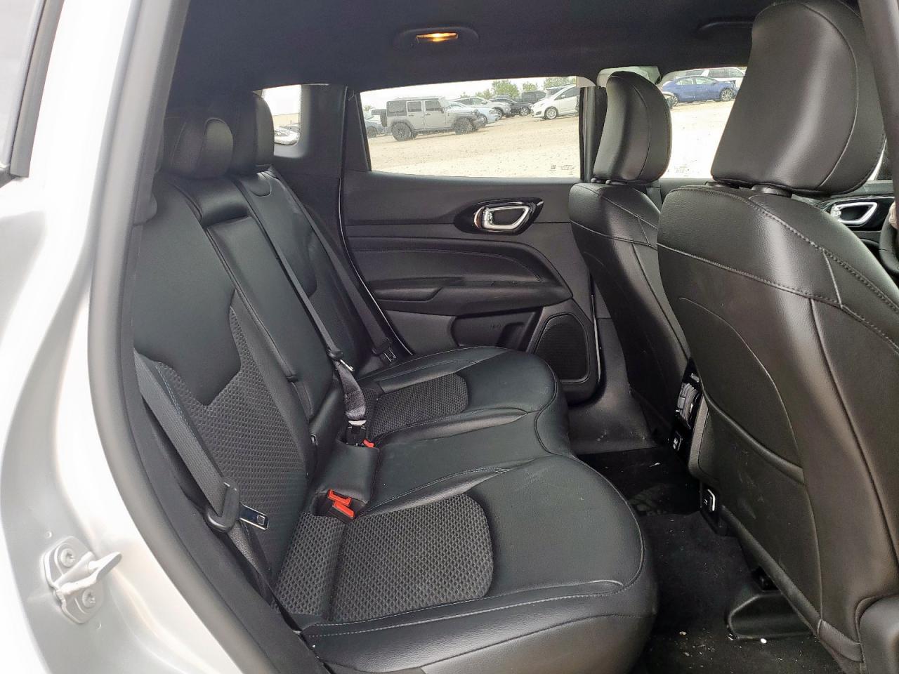 2025 Jeep Compass Latitude VIN: 3C4NJDBN3ST596357 Lot: 90810165