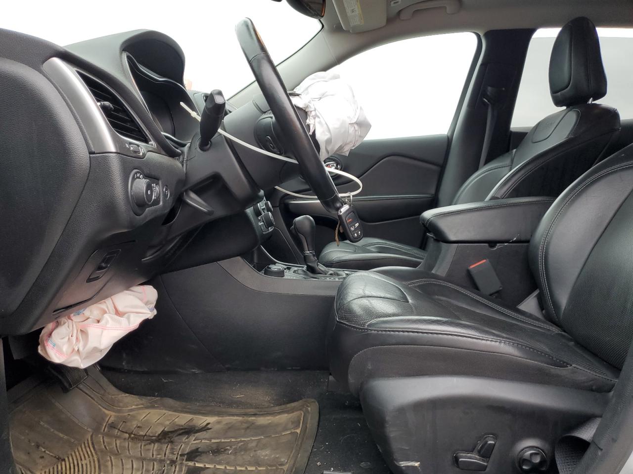 2019 Jeep Cherokee Limited VIN: 1C4PJMDX0KD397179 Lot: 93379155