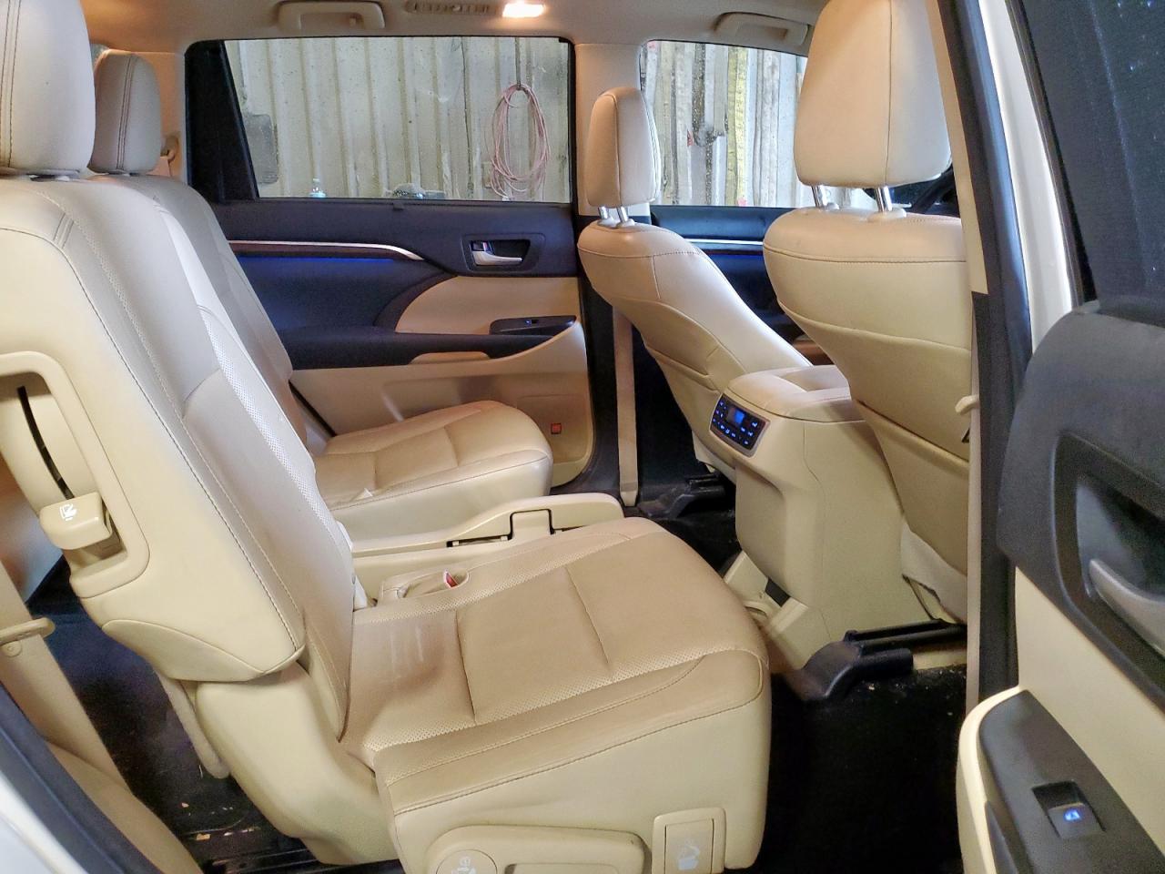 2015 Toyota Highlander Limited VIN: 5TDYKRFH8FS065974 Lot: 92634835