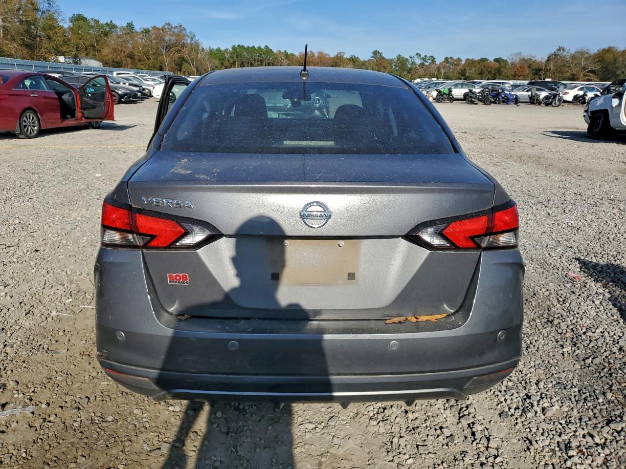 2020 Nissan Versa S VIN: 3N1CN8DV5LL805599 Lot: 94154195