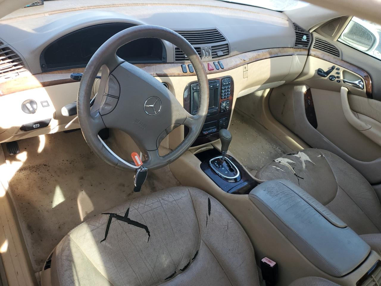 2000 Mercedes-Benz S 500 VIN: WDBNG75J5YA066303 Lot: 92848195