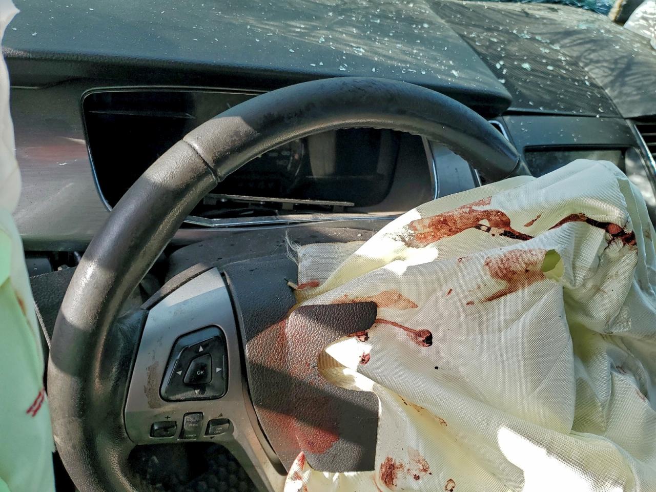 2016 Ford Taurus Sel VIN: 1FAHP2E81GG102889 Lot: 93933265