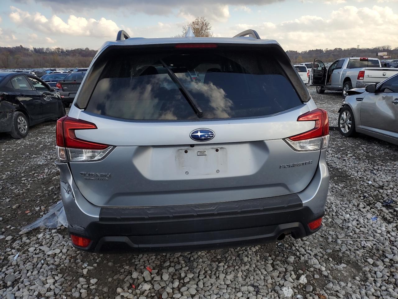 2021 Subaru Forester Premium VIN: JF2SKAJC8MH576414 Lot: 93297745