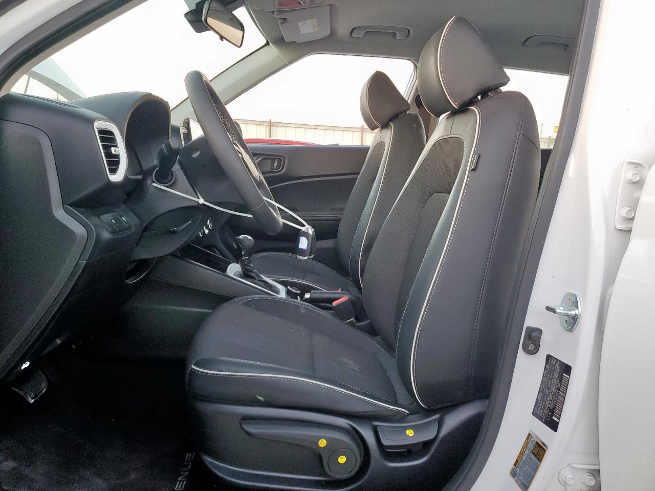 2025 Hyundai Venue Sel VIN: KMHRC8A37SU367555 Lot: 92845455