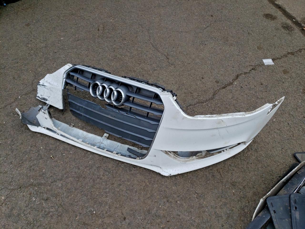 2014 Audi A4 Premium VIN: WAUBFAFL5EN000632 Lot: 93760645