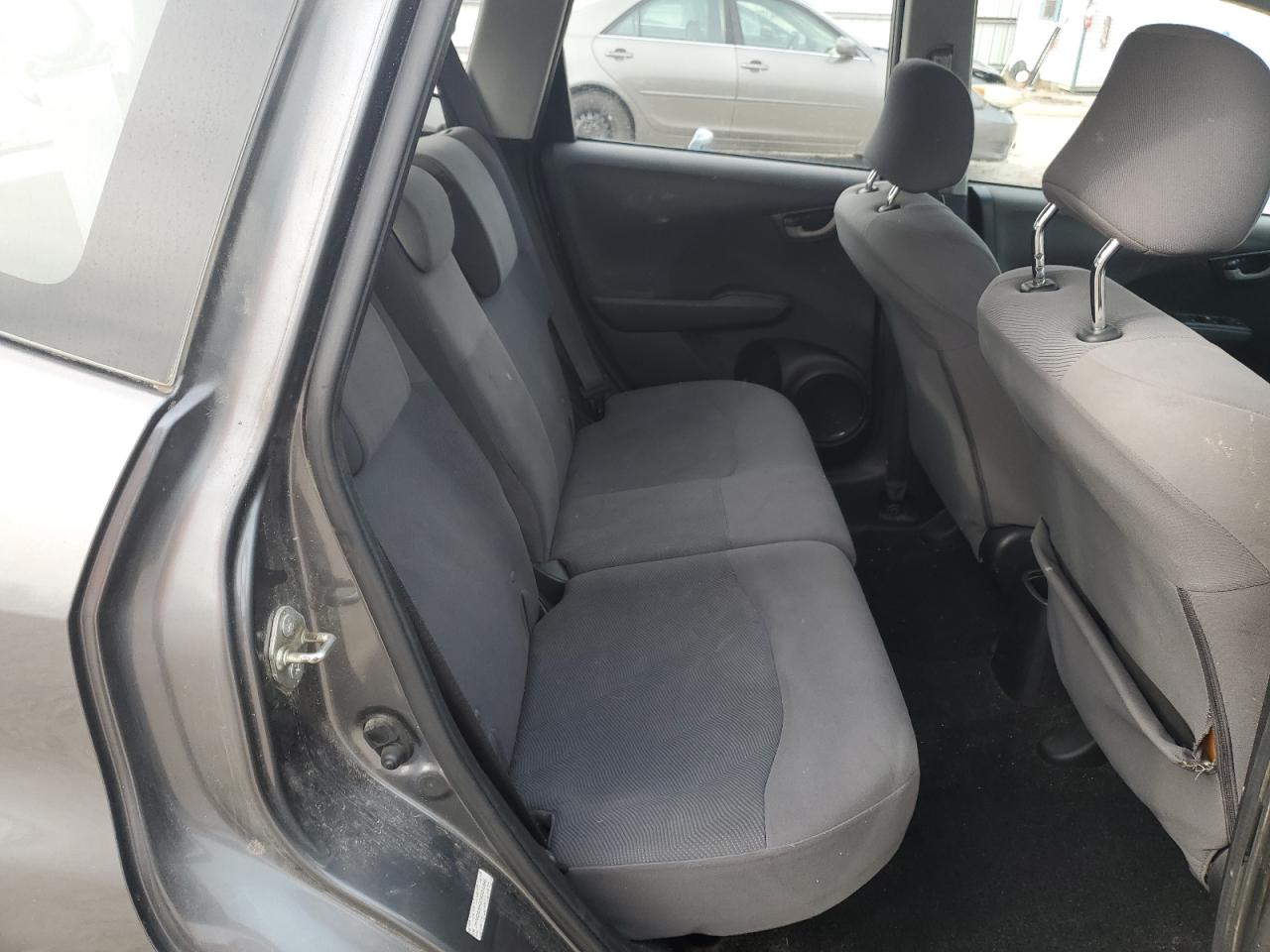 2011 Honda Fit VIN: JHMGE8H37BS005585 Lot: 93610465