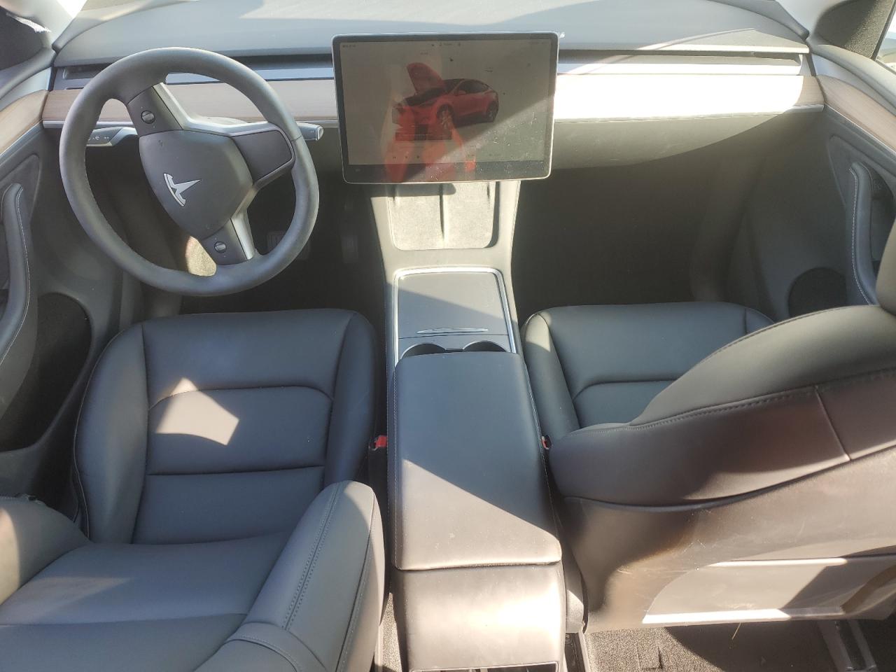 2024 Tesla Model Y VIN: 7SAYGDEE9RA288531 Lot: 91821805