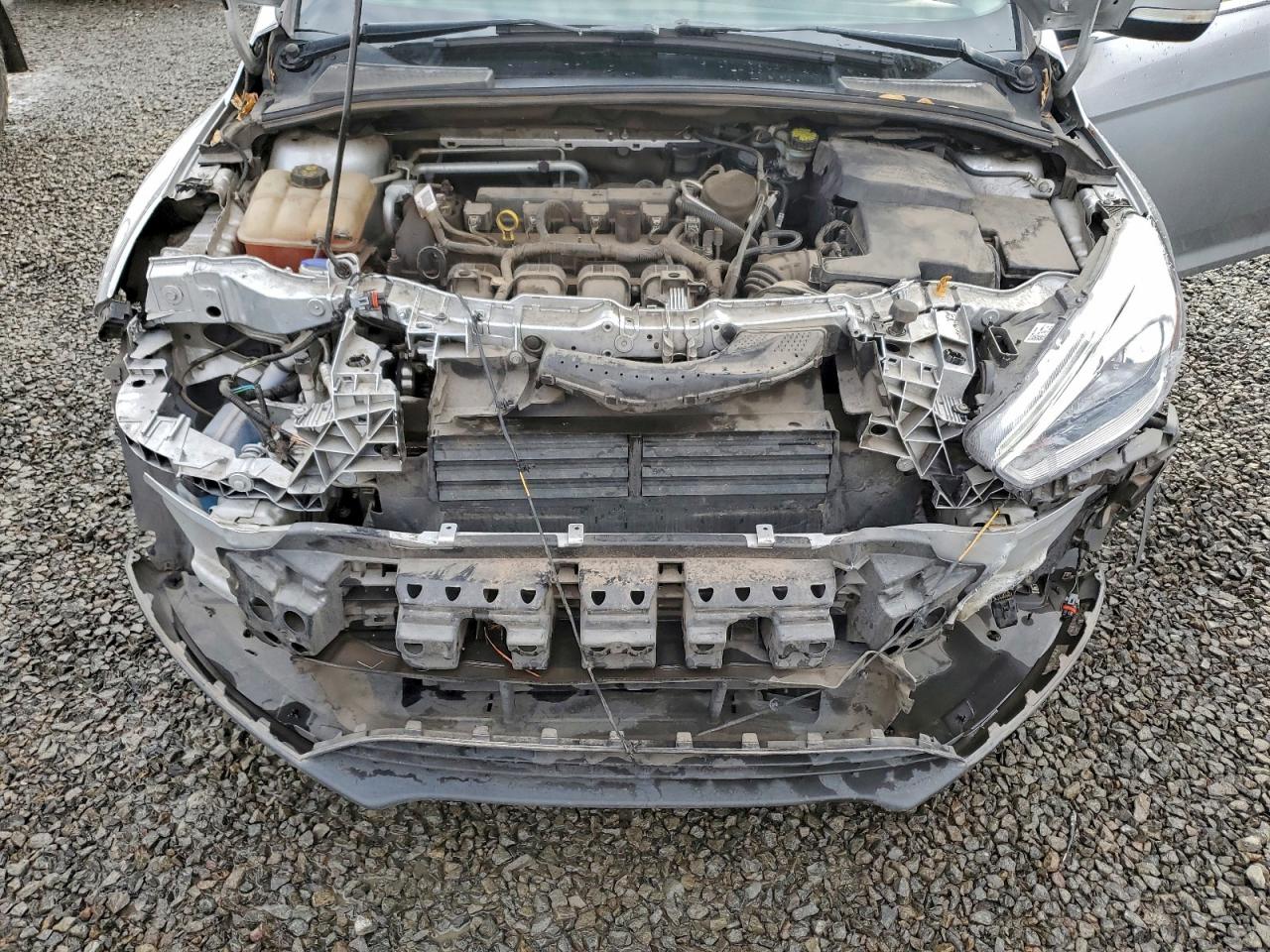 2016 Ford Focus Titanium VIN: 1FADP3N22GL321495 Lot: 94354025