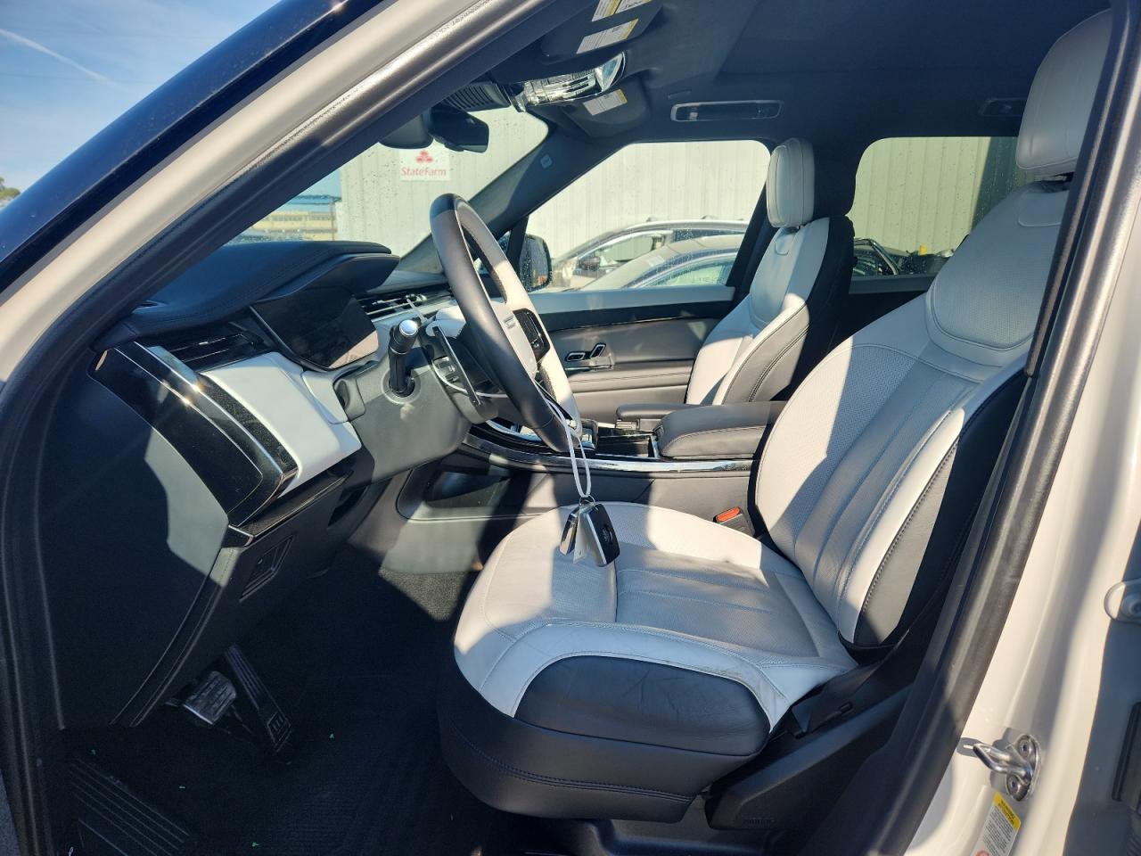 2024 Land Rover Range Rover Sport Dynamic Se VIN: SAL1L9FU2RA165770 Lot: 92408235