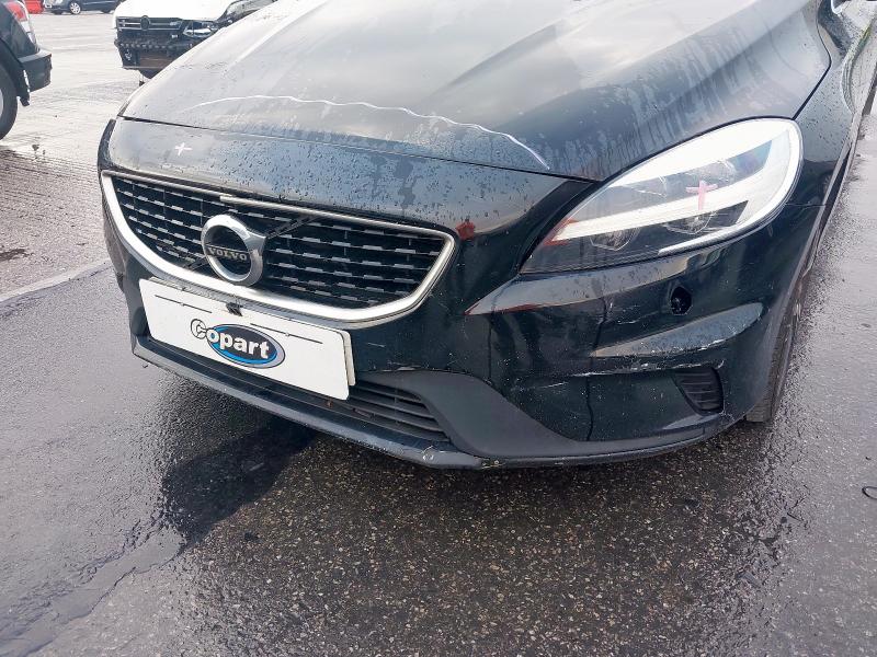 2017 VOLVO V40 D4 [190] R DESIGN PRO 5DR GEARTRONIC