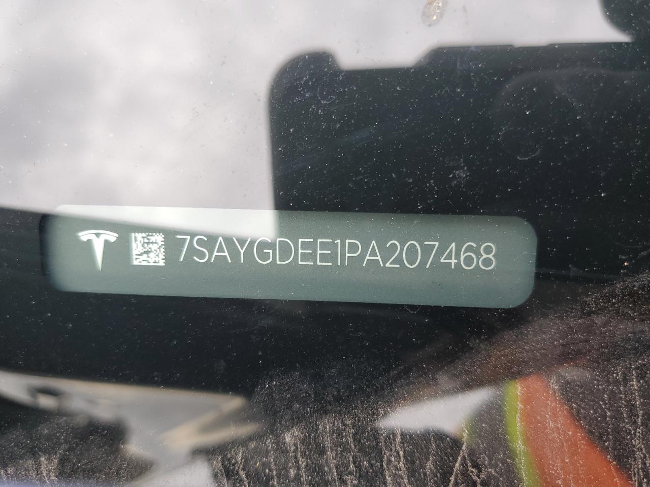 2023 Tesla Model Y VIN: 7SAYGDEE1PA207468 Lot: 92437665