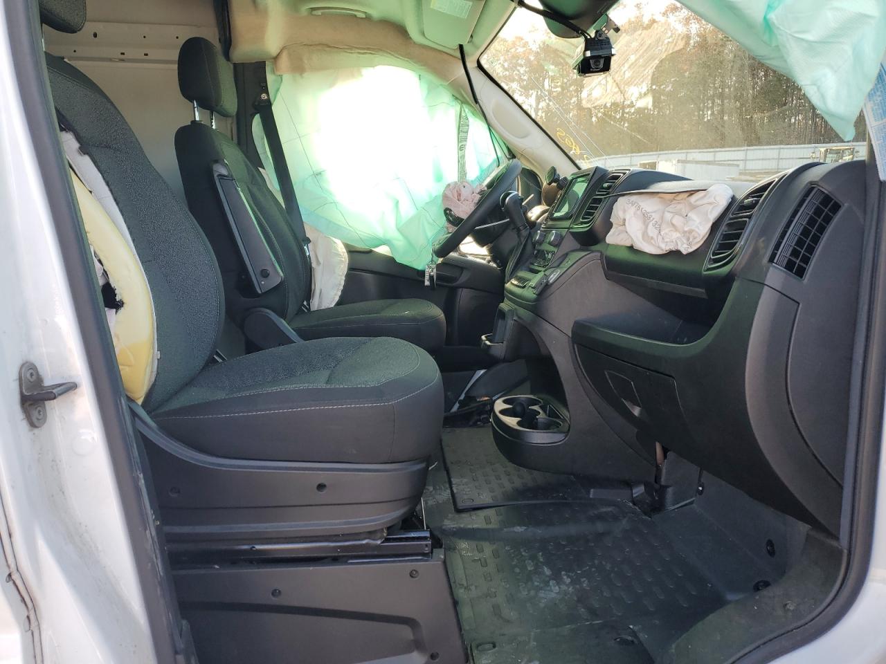 2024 Ram Promaster 2500 Delivery Van VIN: 3C6LRVDG0RE132646 Lot: 92882665