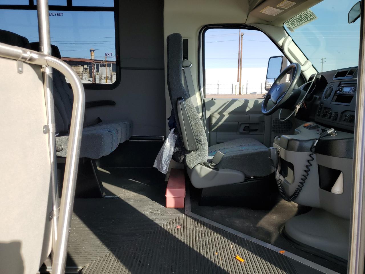 2014 Ford Econoline E450 Super Duty Cutaway Van VIN: 1FDFE4FS0EDB10036 Lot: 92622325