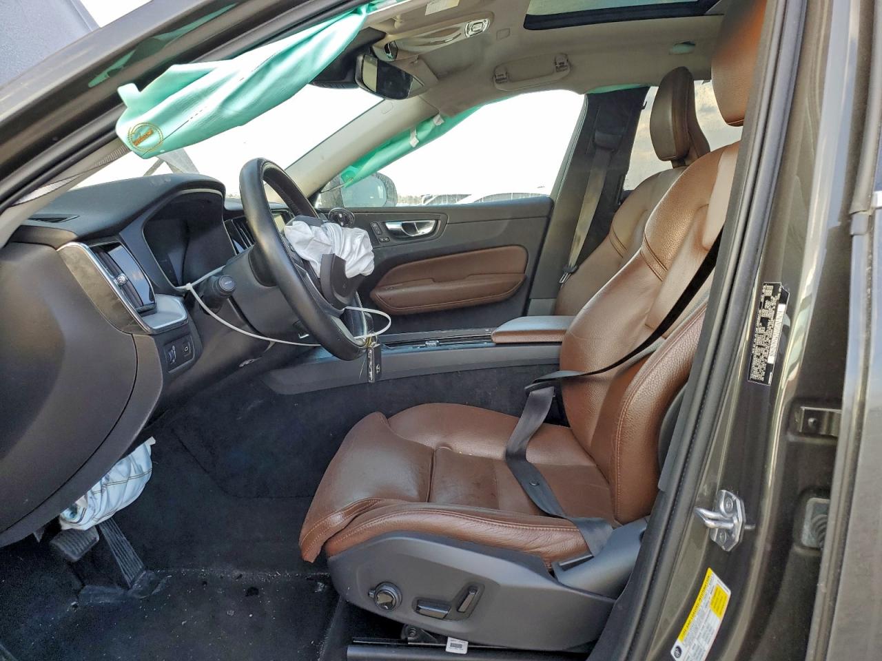 2019 Volvo Xc60 T5 Momentum VIN: LYV102DK8KB206099 Lot: 94103015