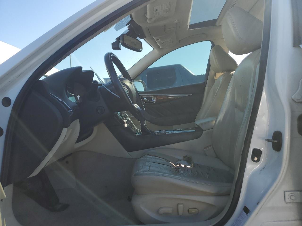 2014 Infiniti Q50 Base VIN: JN1BV7AR4EM685252 Lot: 92980405