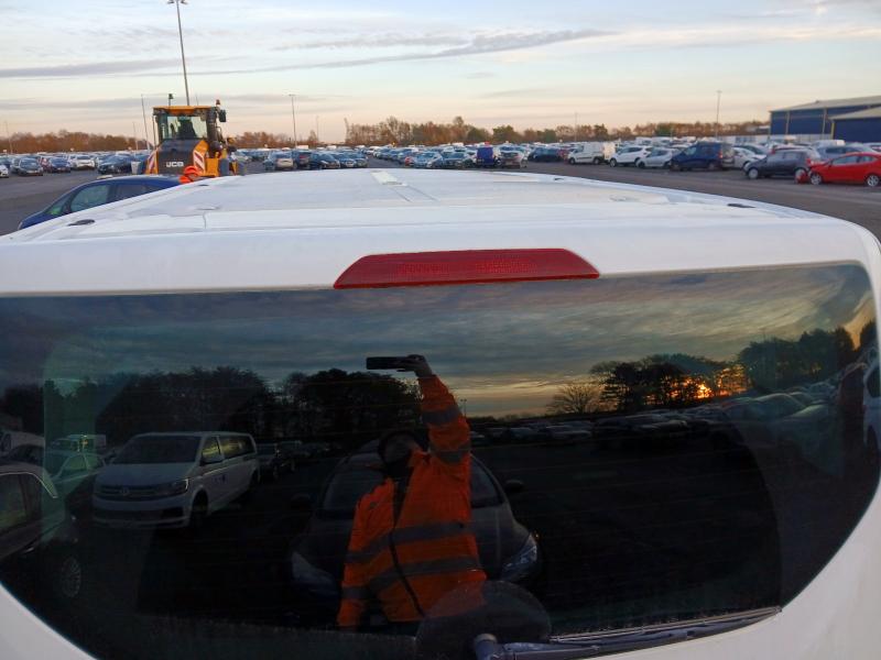 2015 FORD TOURNEO CUSTOM 2.2 TDCI 125PS LOW ROOF 8 SEATER ZETEC