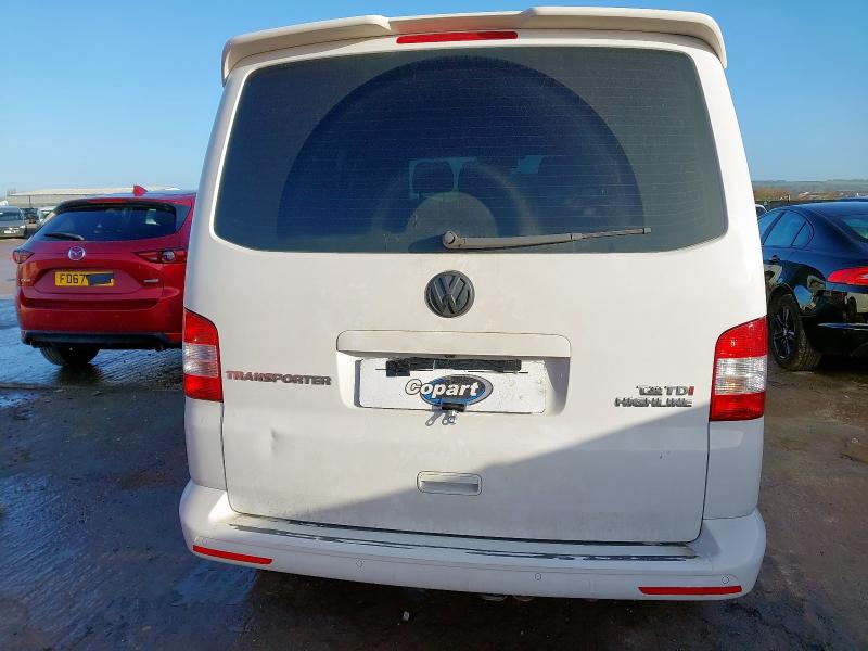 2015 VOLKSWAGEN TRANSPORTER 2.0 TDI 140PS HIGHLINE KOMBI VAN DSG