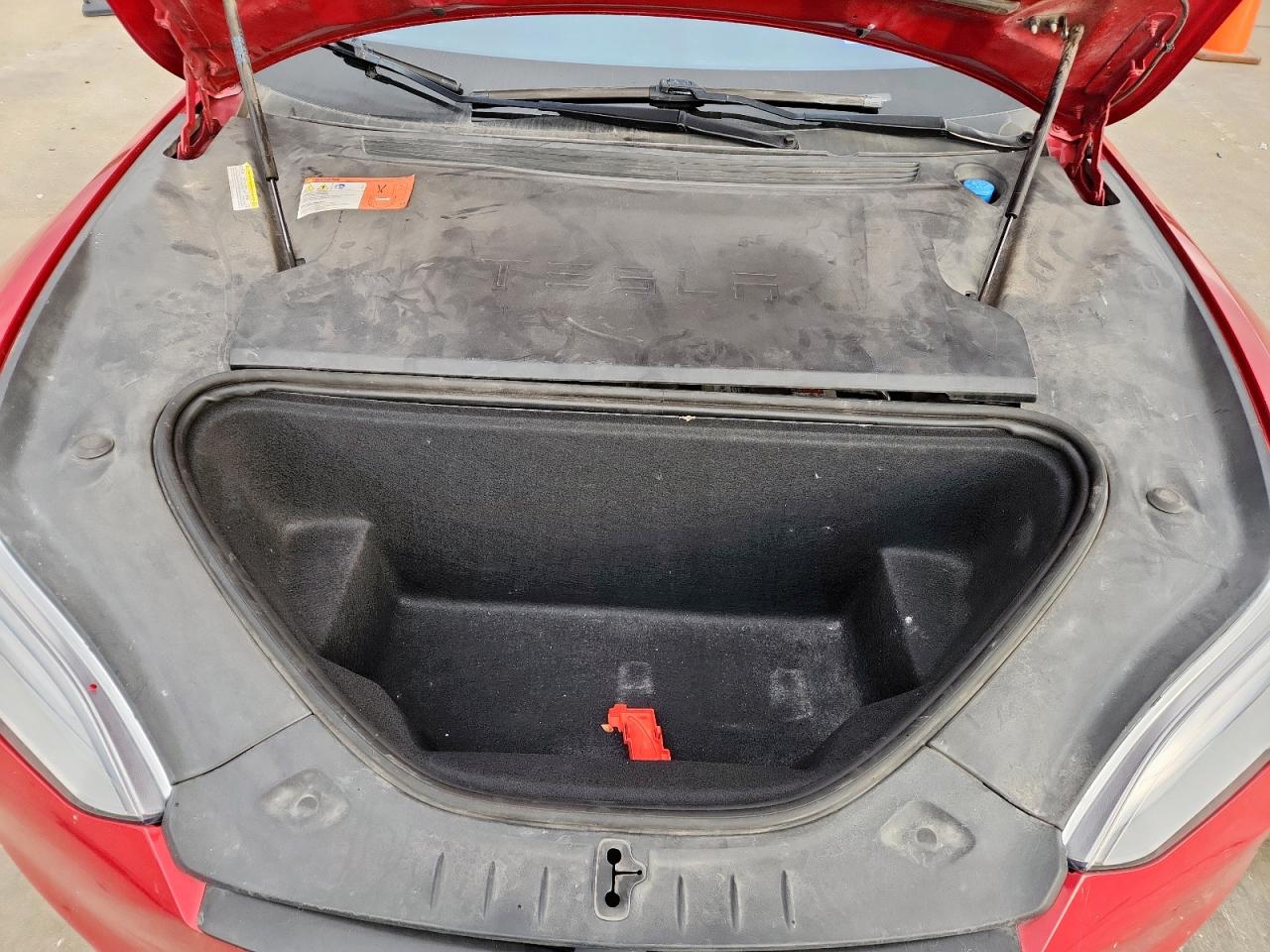 2016 Tesla Model S VIN: 5YJSA1E11GF137828 Lot: 86899175