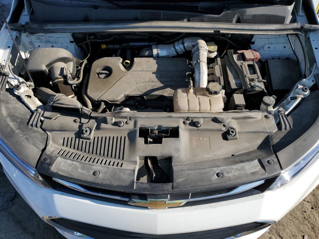 2022 Chevrolet Trax Ls VIN: KL7CJNSM8NB527185 Lot: 92885015