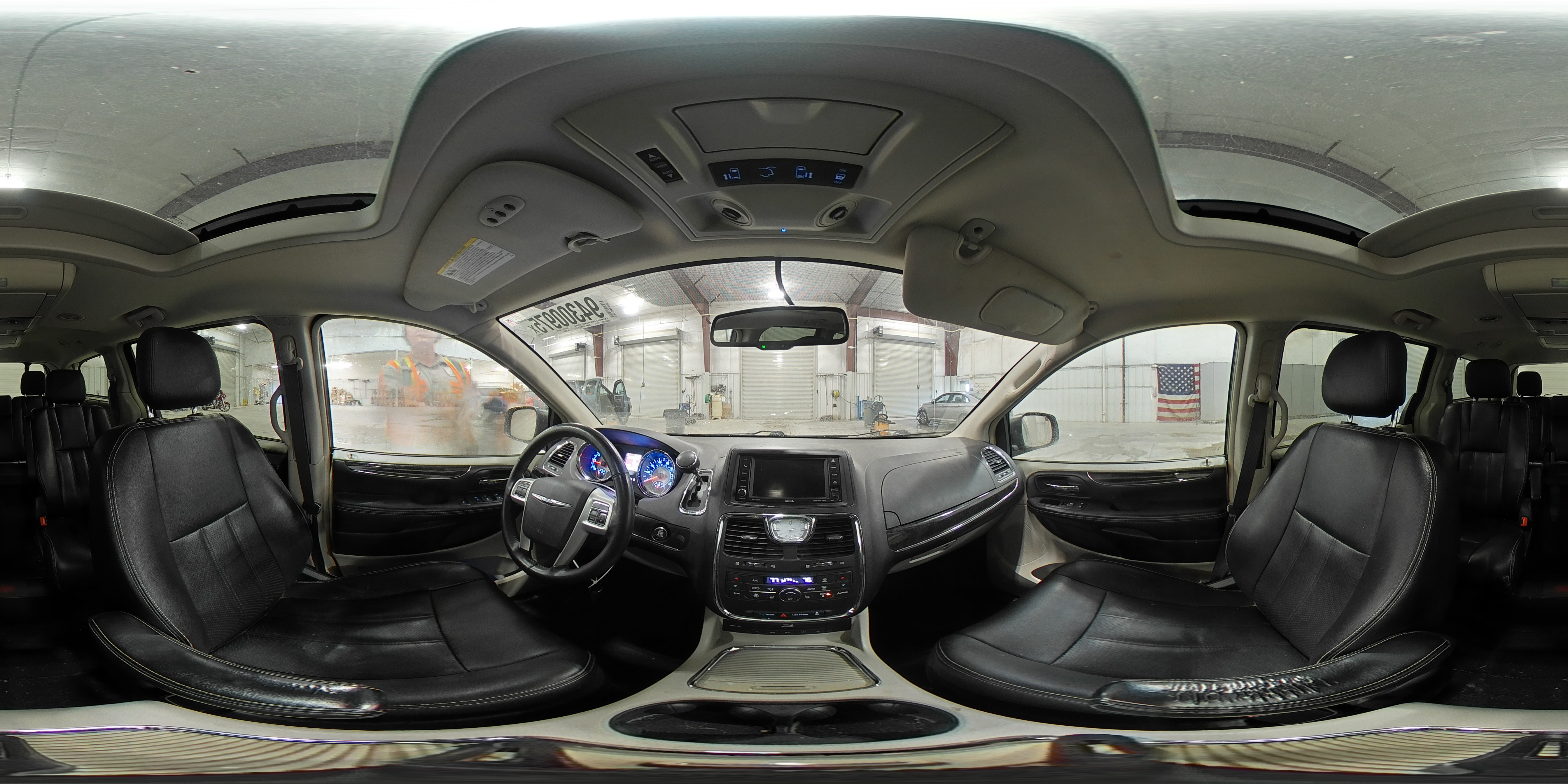 2016 Chrysler Town & Country Touring L VIN: 2C4RC1CG9GR285407 Lot: 94300975