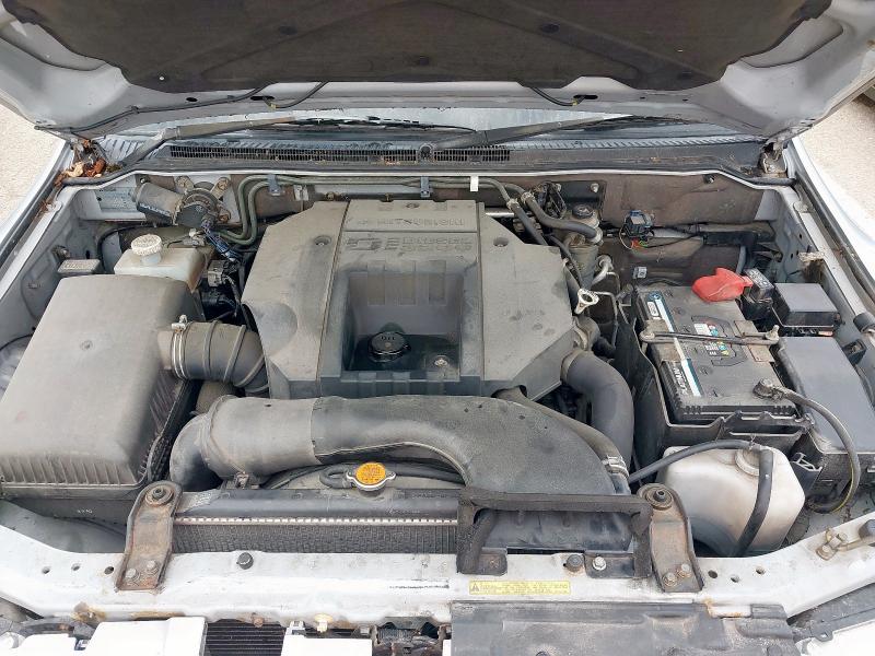 2004 MITSUBISHI SHOGUN 3.2 DI-D EQUIPPE 5DR