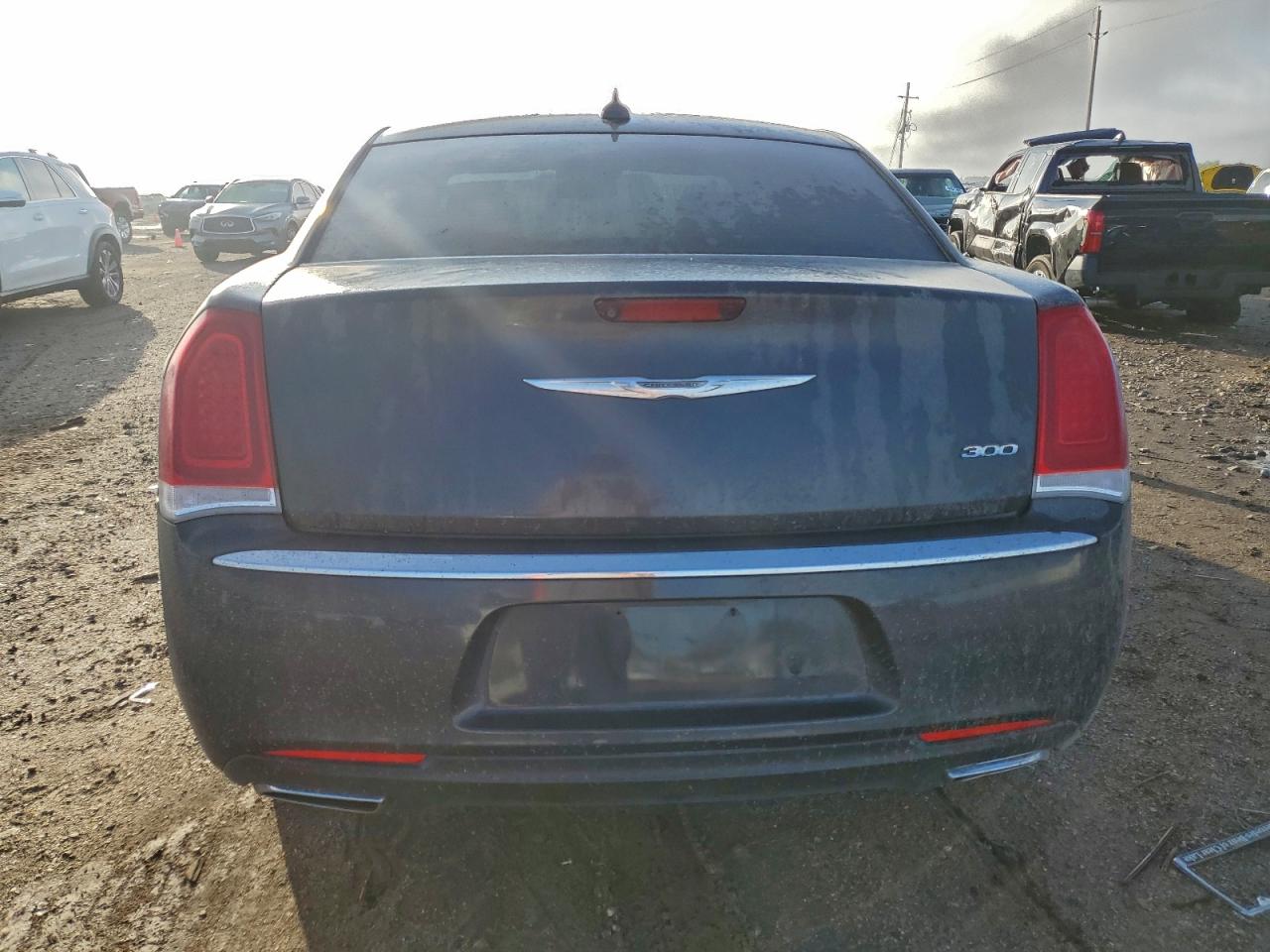 2018 Chrysler 300 Touring VIN: 2C3CCAAG4JH121170 Lot: 94255285