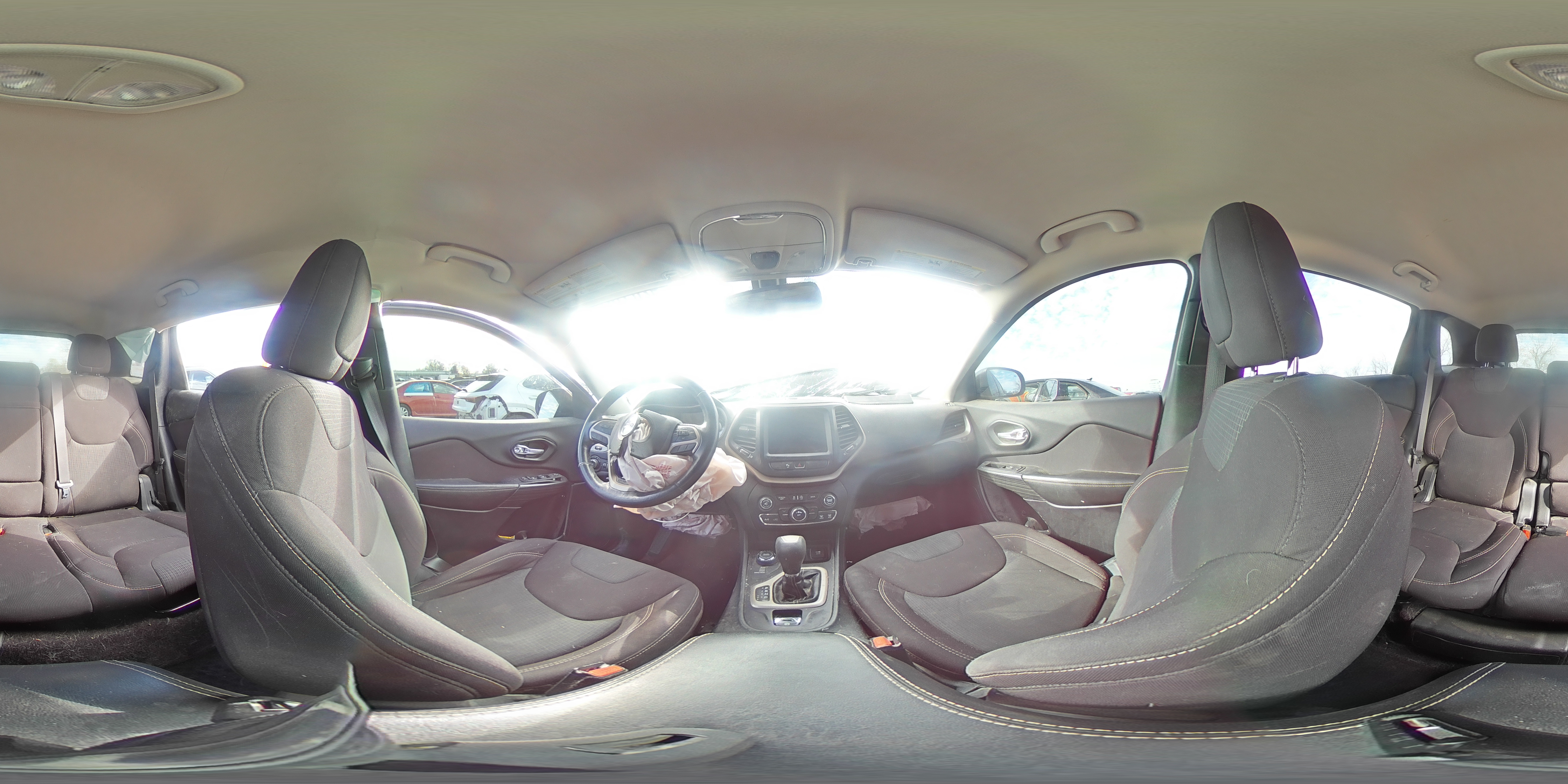 2016 Jeep Cherokee Latitude VIN: 1C4PJMCS9GW271548 Lot: 92651615